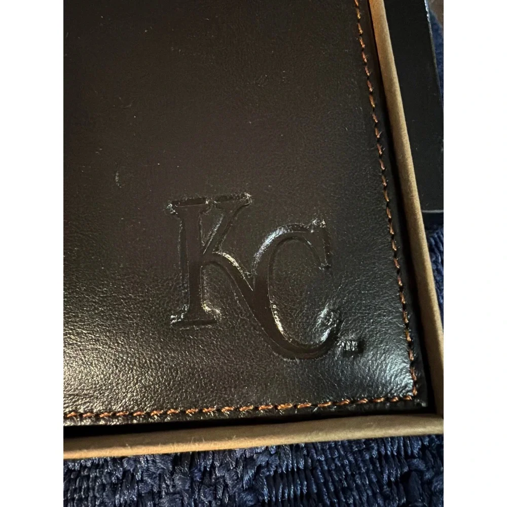 Kansas City Royals Sparo Mens RFID Blocking Leather Bifold Wallet Brown New Box